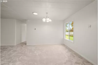 3018 W Filbert Ave, Roseburg, OR 97471 - Photo 17