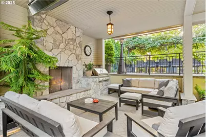 1408 NE Knott St, Portland, OR 97212 - Photo 35