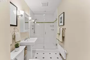 1408 NE Knott St, Portland, OR 97212 - Photo 33