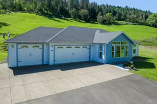 384 Ladybug Ln, Roseburg, OR 97470 - Photo 27