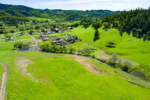 384 Ladybug Ln, Roseburg, OR 97470 - Photo 43