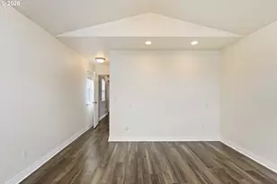 1463 Four Seasons Dr, Roseburg, OR 97470 - Photo 29