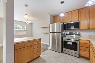 1463 Four Seasons Dr, Roseburg, OR 97470 - Photo 23