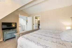 14877 SW Oregon Trail Ln, Beaverton, OR 97006 - Photo 27