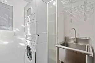 11255 SW Viewmount Ct, Tigard, OR 97223 - Photo 35