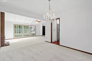 11255 SW Viewmount Ct, Tigard, OR 97223 - Photo 13