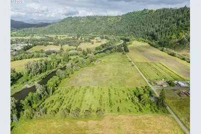 572 Dillard Gardens Rd, Winston, OR 97496 - Photo 21