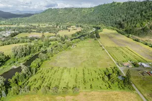 572 Dillard Gardens Rd, Winston, OR 97496 - Photo 21