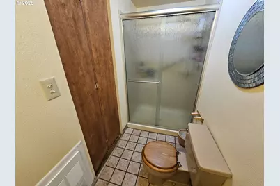 572 Dillard Gardens Rd, Winston, OR 97496 - Photo 11
