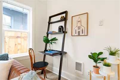 618 NE Killingsworth Ct, Portland, OR 97211 - Photo 11