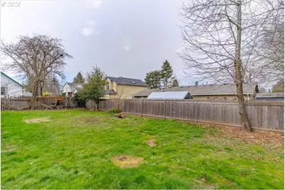4623 NE Sumner St, Portland, OR 97218 - Photo 45