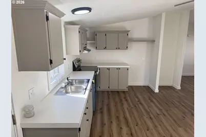 20140 NE Sandy Blvd #103, Fairview, OR 97024 - Photo 7