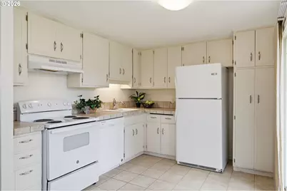 3705 Peppertree Dr, Eugene, OR 97402 - Photo 19