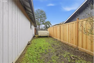 3705 Peppertree Dr, Eugene, OR 97402 - Photo 37
