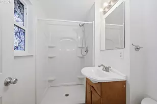 3705 Peppertree Dr, Eugene, OR 97402 - Photo 25