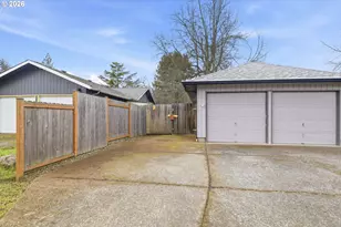 3705 Peppertree Dr, Eugene, OR 97402 - Photo 5