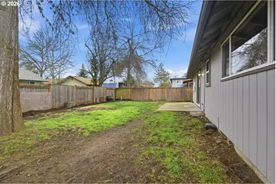 3705 Peppertree Dr, Eugene, OR 97402 - Photo 35