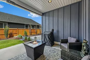 1733 NW Hemlock Ave, Redmond, OR 97756 - Photo 25