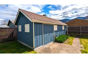 47880 W 2nd St, Oakridge, OR 97463 - Photo 27