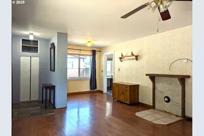 47880 W 2nd St, Oakridge, OR 97463 - Photo 5