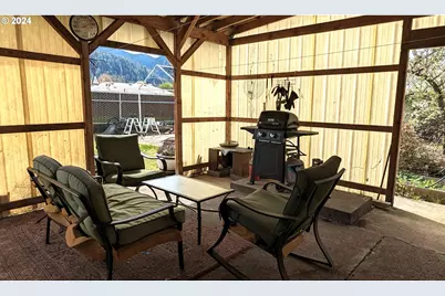 47880 W 2nd St, Oakridge, OR 97463 - Photo 25