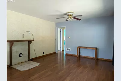 47880 W 2nd St, Oakridge, OR 97463 - Photo 3