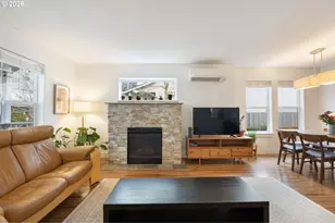 8324 N Johnswood Dr, Portland, OR 97203 - Photo 9