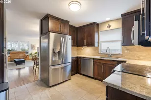 8324 N Johnswood Dr, Portland, OR 97203 - Photo 13