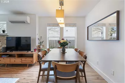 8324 N Johnswood Dr, Portland, OR 97203 - Photo 11