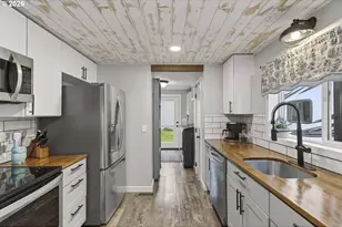 615 NE 257th Ave, Camas, WA 98607 - Photo 13