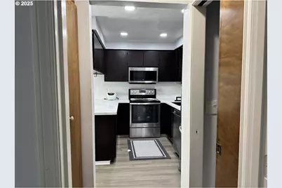 187 Stoneway Dr NW, Salem, OR 97304 - Photo 9