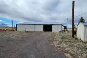 91497 Christmas Valley Hwy, Christmas Valley, OR 97641 - Photo 27