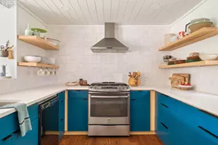 240 W 6th St, Cannon Beach, OR 97110 - Photo 13