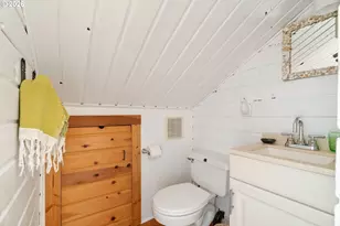 240 W 6th St, Cannon Beach, OR 97110 - Photo 31