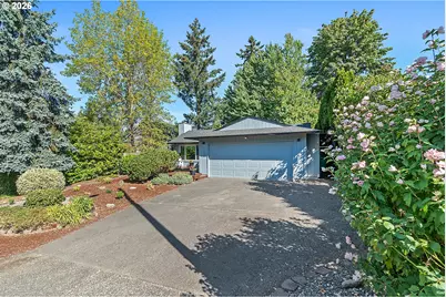 5029 SW Coronado St, Portland, OR 97219 - Photo 3