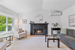 5029 SW Coronado St, Portland, OR 97219 - Photo 9