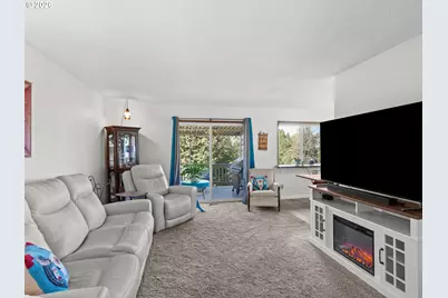 15031 NE Rose Pkwy, Portland, OR 97230 - Photo 5