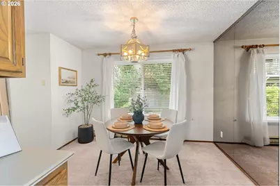 10935 SW Meadowbrook Dr, Portland, OR 97224 - Photo 9
