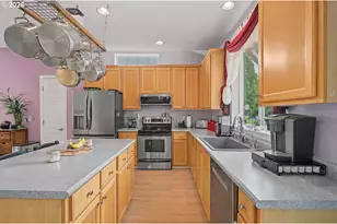 20496 Noble Ln, West Linn, OR 97068 - Photo 11