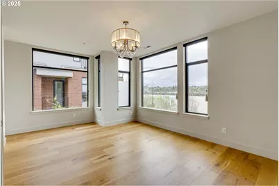 1716 NW Riverscape St, Portland, OR 97209 - Photo 17