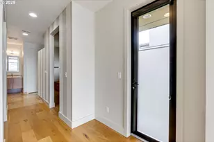 1716 NW Riverscape St, Portland, OR 97209 - Photo 21