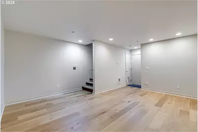 1716 NW Riverscape St, Portland, OR 97209 - Photo 31