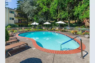 2393 SW Park Pl #113, Portland, OR 97205 - Photo 33