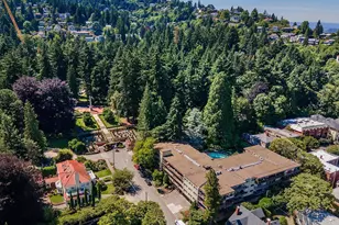 2393 SW Park Pl, Portland, OR 97205 - Photo 39