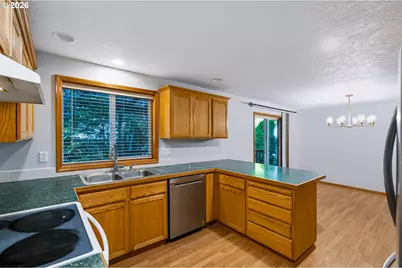 3929 SE 117th Pl, Portland, OR 97266 - Photo 11