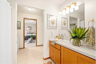 4466 SE Libby Ct, Hillsboro, OR 97123 - Photo 13