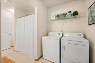 4466 SE Libby Ct, Hillsboro, OR 97123 - Photo 11