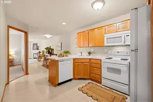 4466 SE Libby Ct, Hillsboro, OR 97123 - Photo 5