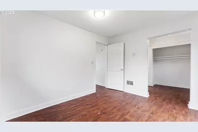 925 Crocker St, Coos Bay, OR 97420 - Photo 9