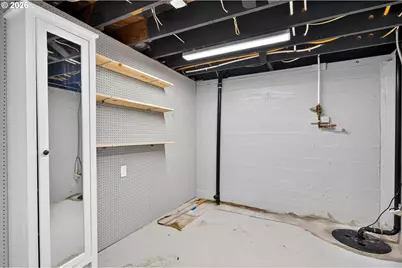 4842 SW Elm Ln, Portland, OR 97221 - Photo 39